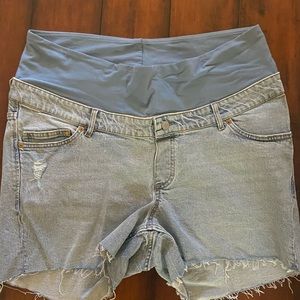 Maternity Shorts - Size 12/XL. Like New, Never Worn!